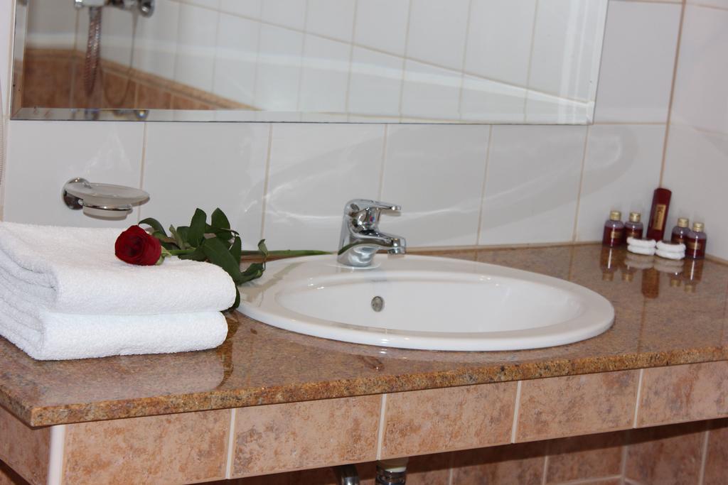 Kendros Hotel Plovdiv Bagian luar foto