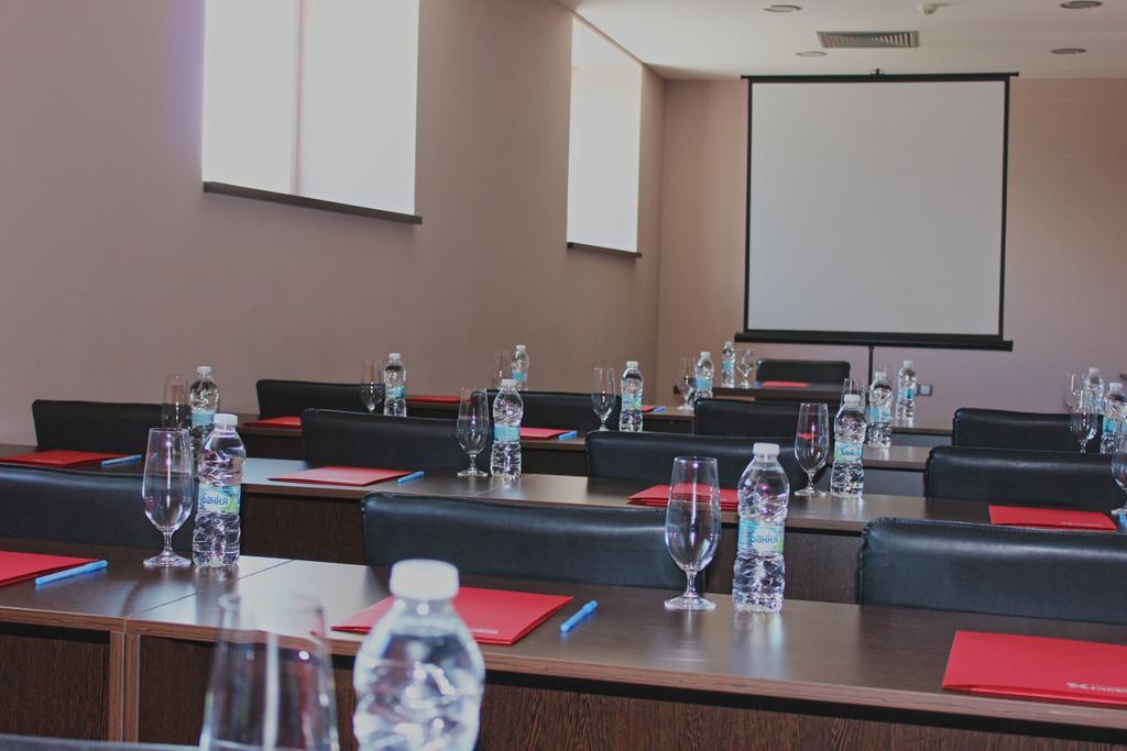 Kendros Hotel Plovdiv Bagian luar foto
