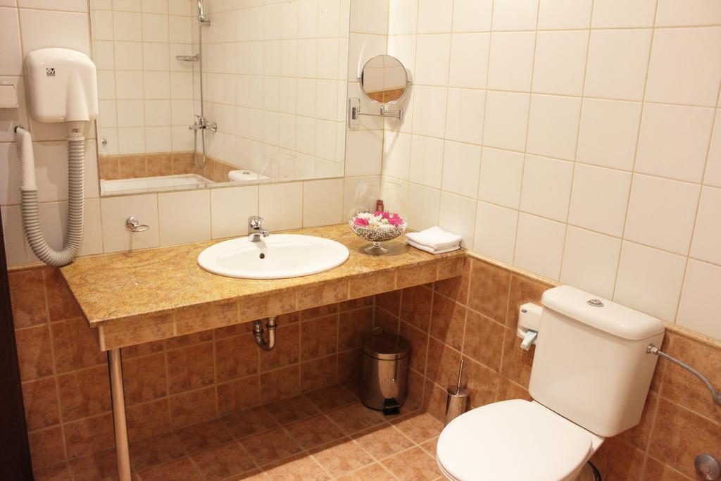 Kendros Hotel Plovdiv Bagian luar foto