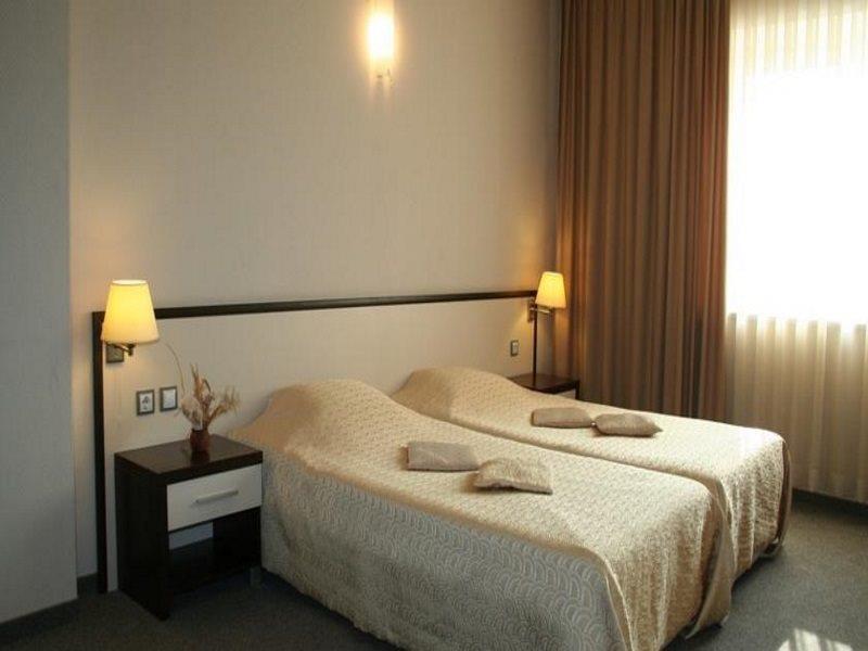 Kendros Hotel Plovdiv Bagian luar foto