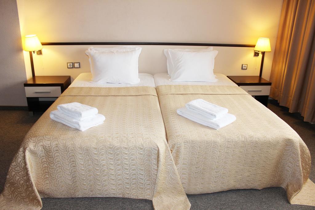 Kendros Hotel Plovdiv Ruang foto