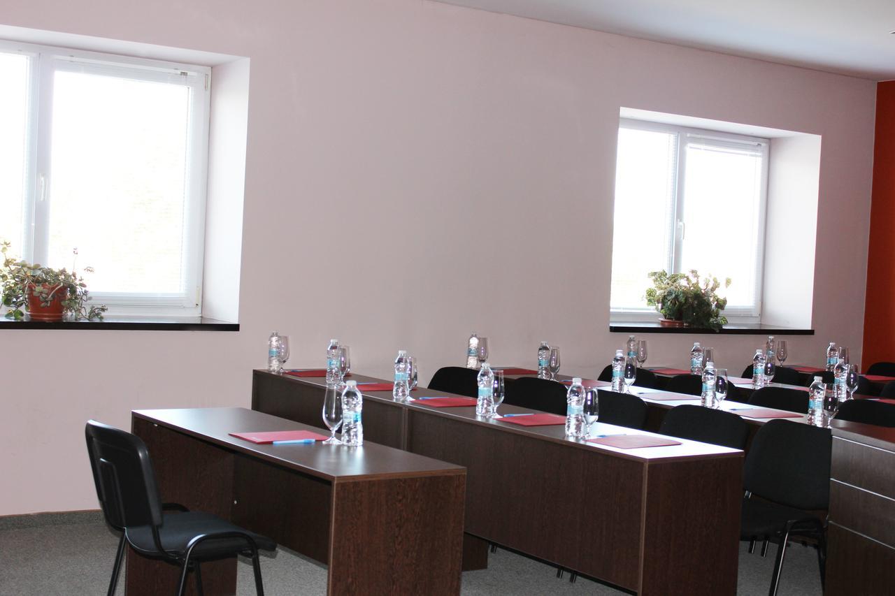 Kendros Hotel Plovdiv Bagian luar foto